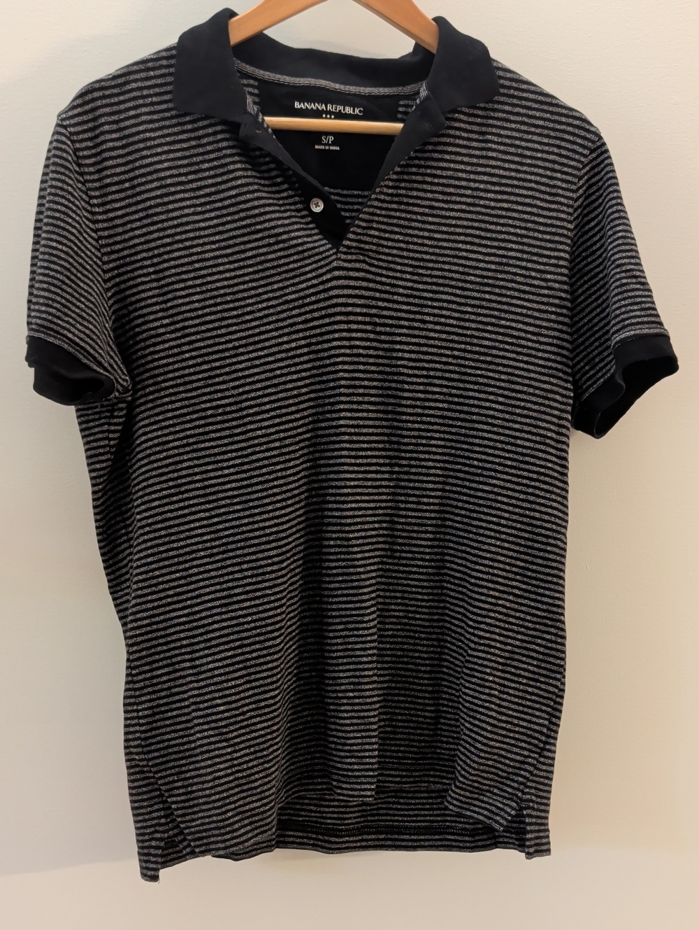 Banana Republic Men’s Black & Gray Striped Polo Shirt